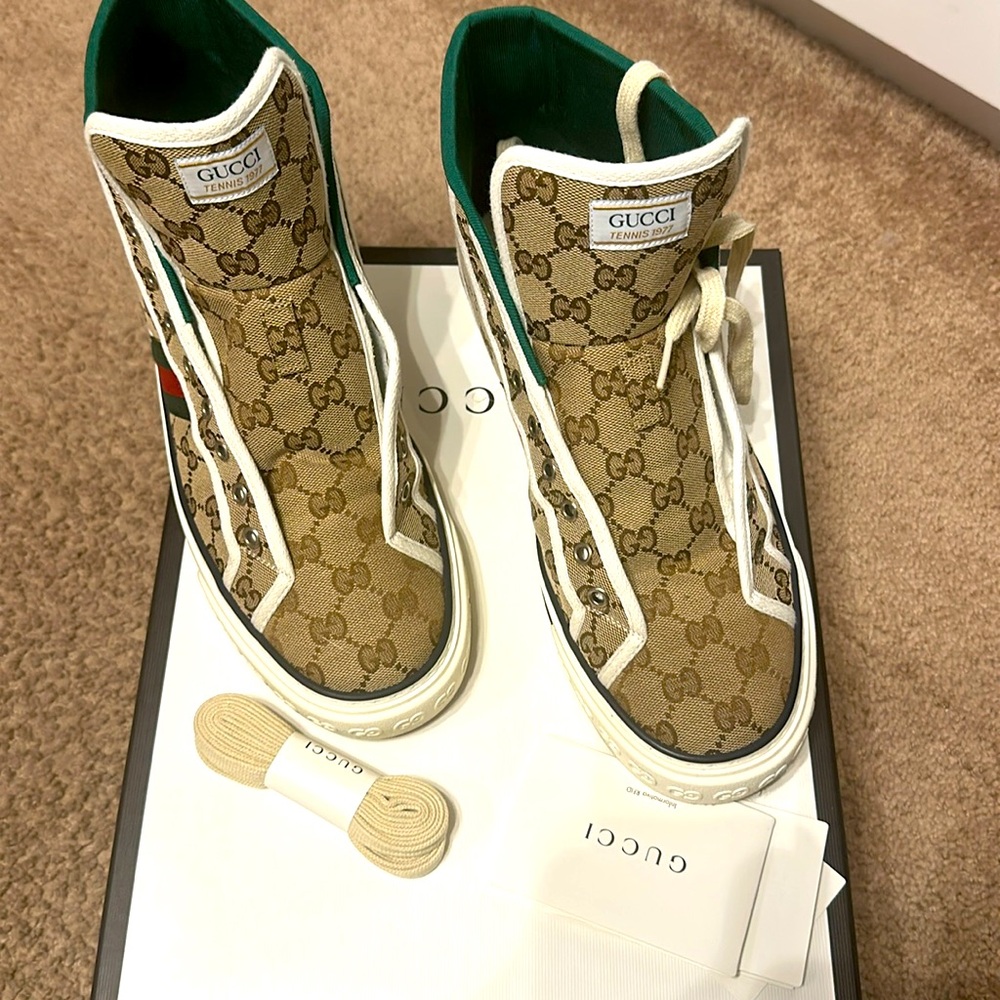 Gucci 77 chuck style